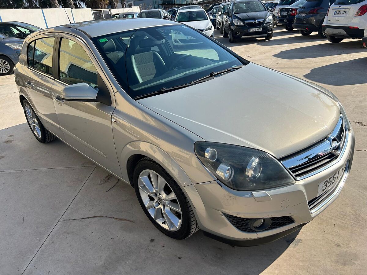 OPEL ASTRA ELITE 1.9 CDTI AUTO SPANISH LHD IN SPAIN ONLY 55000 MILES SUPERB 2009